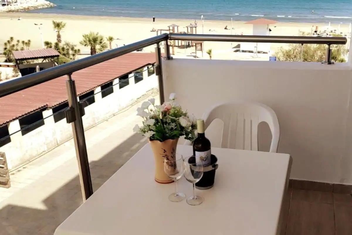 Beach Apartment Mackenzie, 라르나카 외부 사진